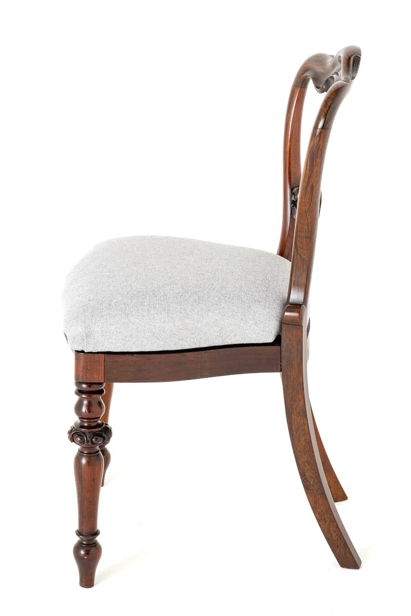 Set of 8 Pretty Victorian Rosewood Dining Chairs