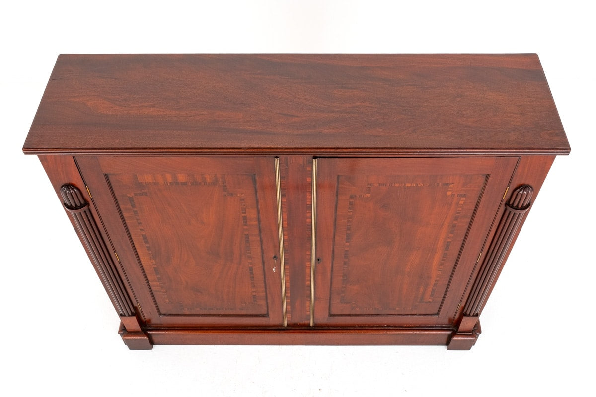 Fine Regency 2 Door Mahogany Side Cabinet