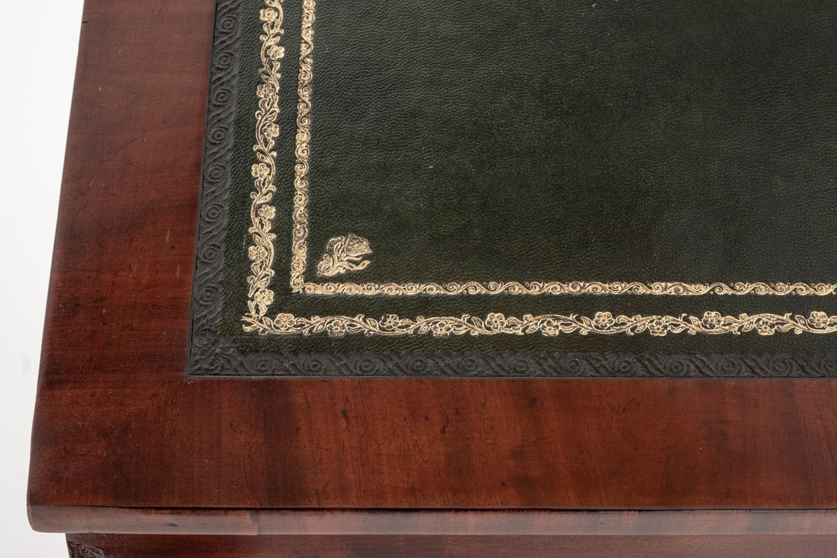 Regency Mahogany Davenport