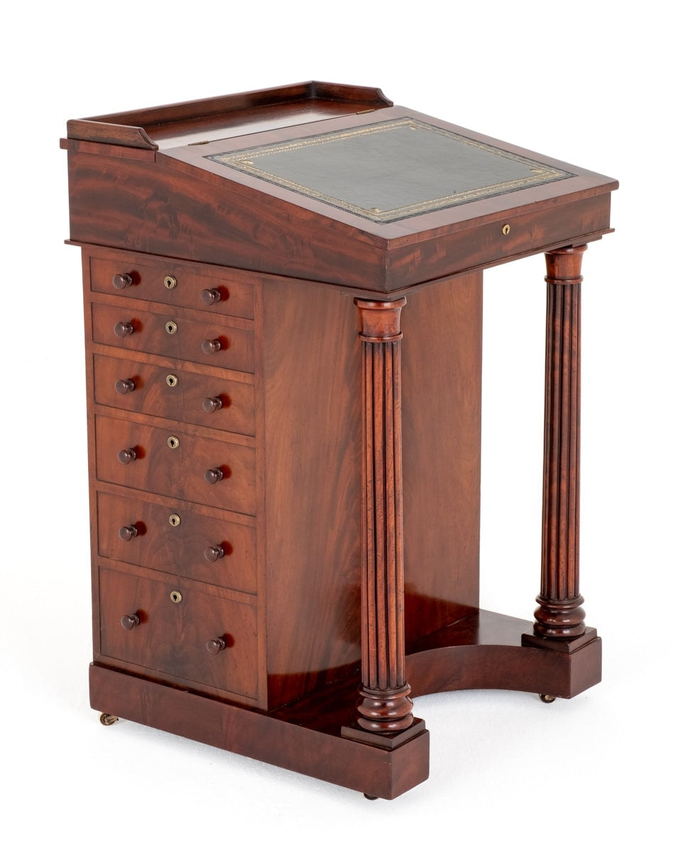 Regency Mahogany Davenport