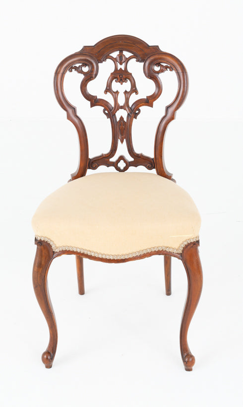Pretty Set of 6 Walnut Victorian Cabriole Leg Chairs
