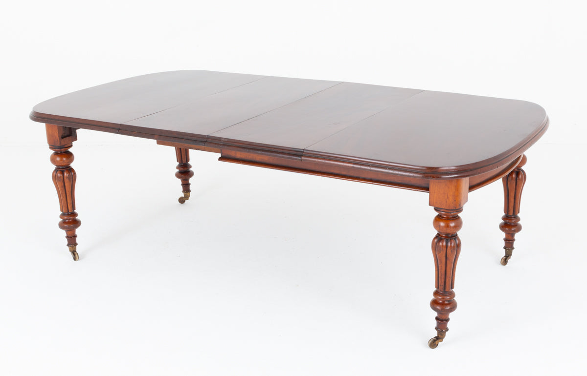 Early Victorian Mahogany Extending Dining Table with Fluted Legs