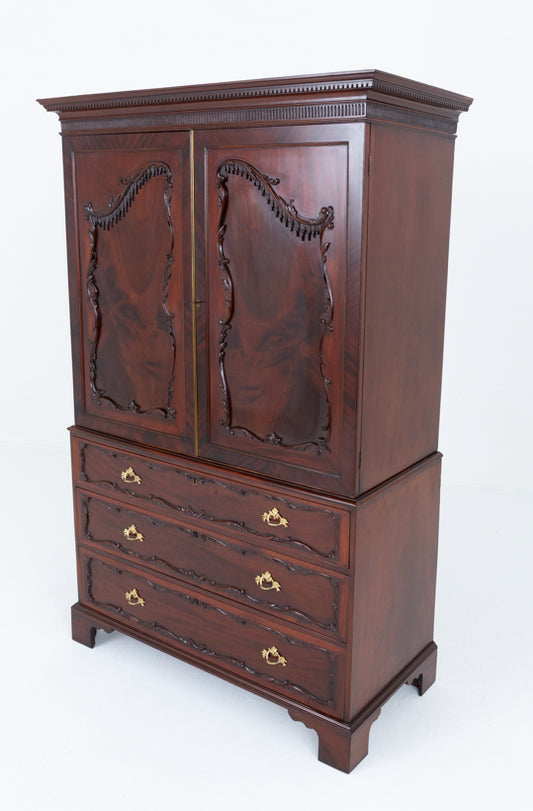Wonderful Mahogany Chippendale Style Linen Press.
