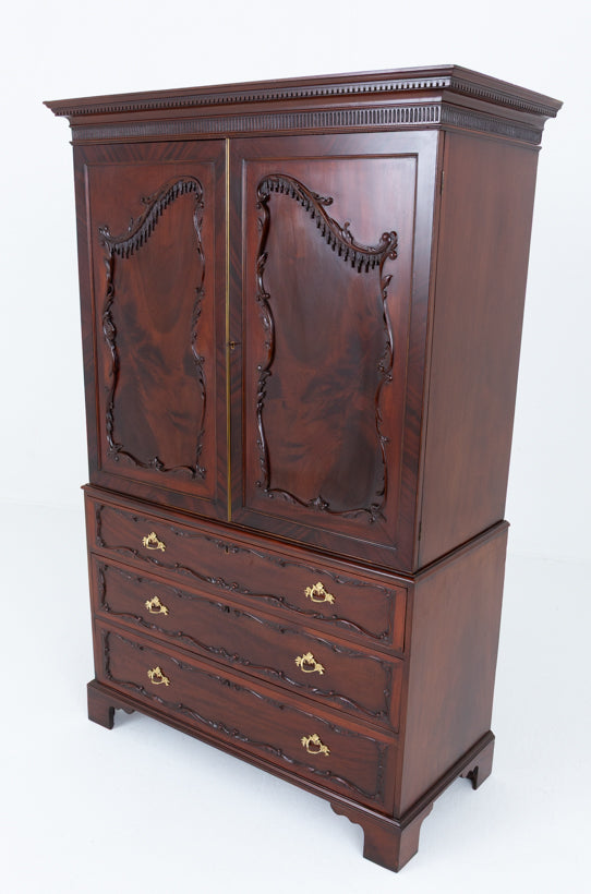 Wonderful Mahogany Chippendale Style Linen Press.