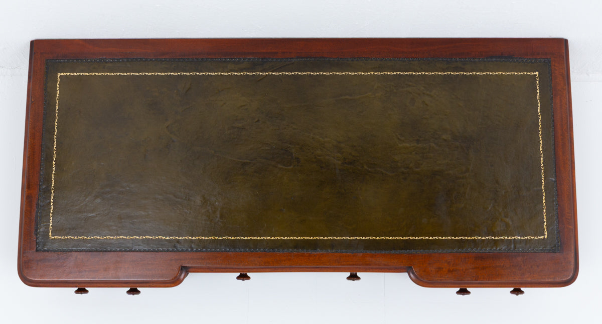 Victorian Mahogany Pedestal Desk