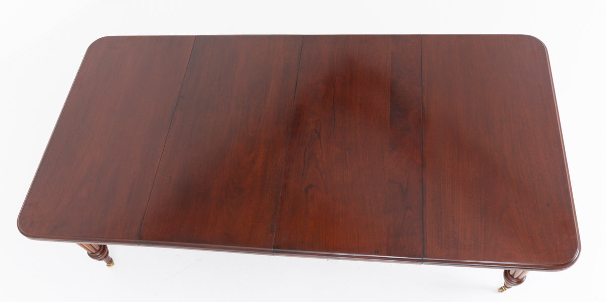 Victorian Mahogany 2 Leaf Extending Dining Table