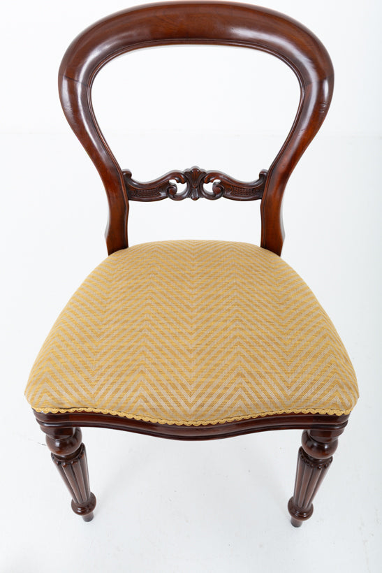 Set of 8 Victorian Style Mahogany Balloon Back Dining Chairs