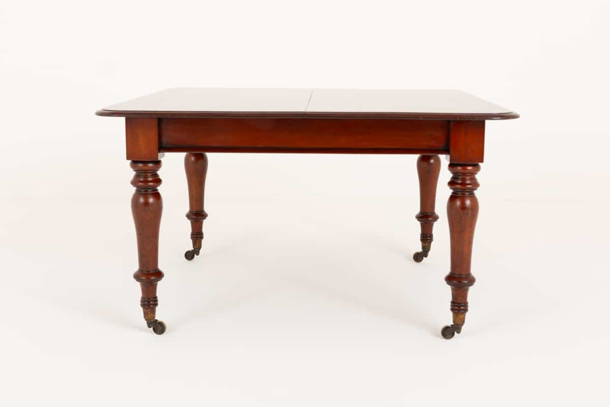 Victorian Mahogany Extending Dining Table