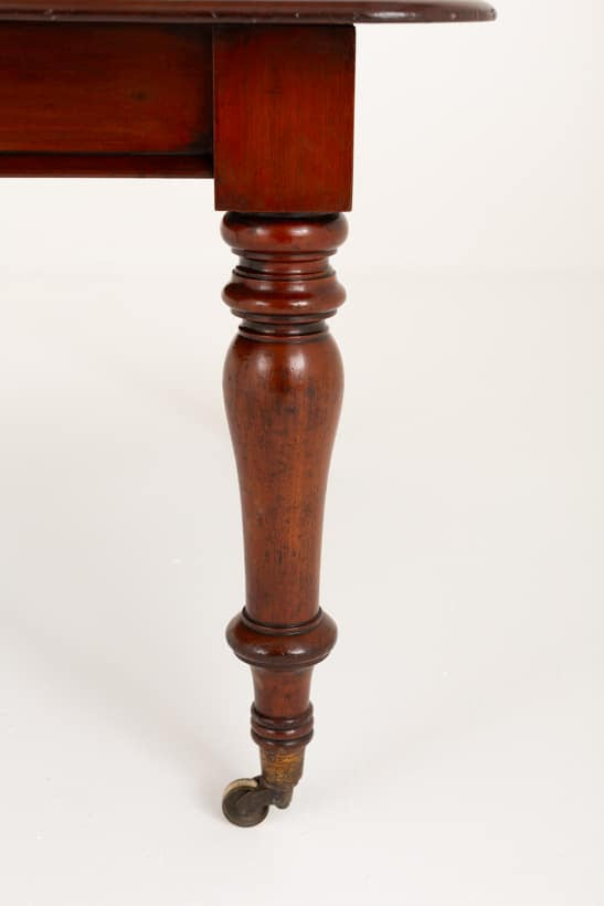 Victorian Mahogany Extending Dining Table