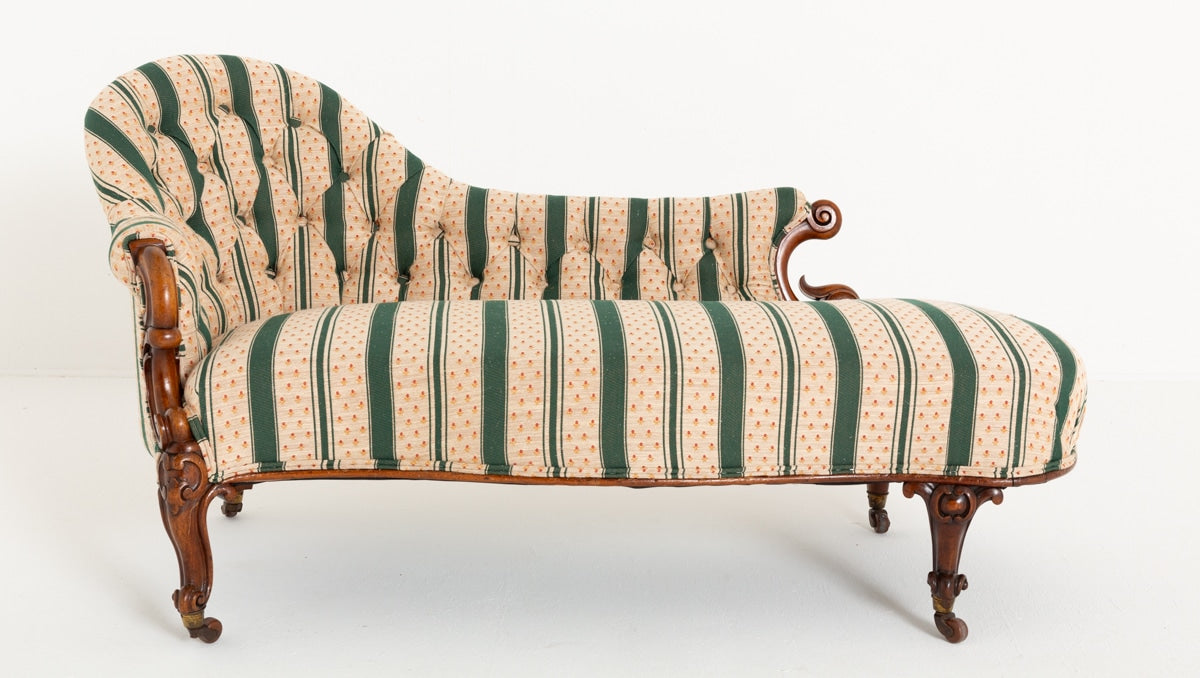 Pretty Victorian Mahogany Chaise Longue