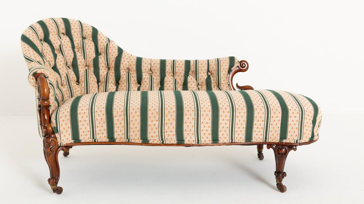 Pretty Victorian Mahogany Chaise Longue