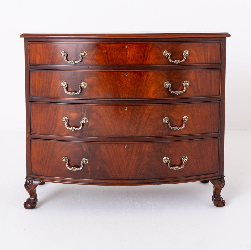 Mahogany Bow Front Chest of drawers.