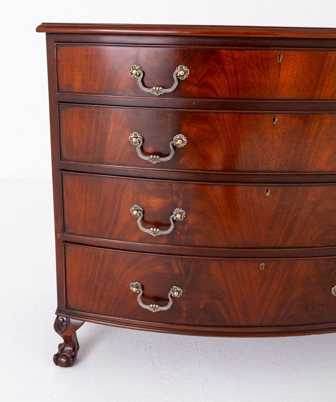 Mahogany Bow Front Chest of drawers.
