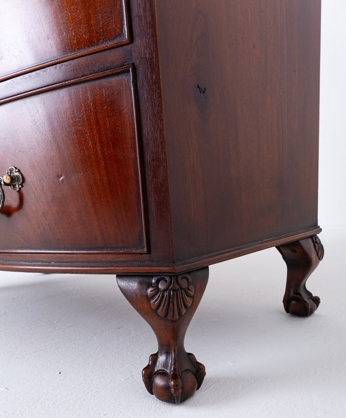 Mahogany Bow Front Chest of drawers.