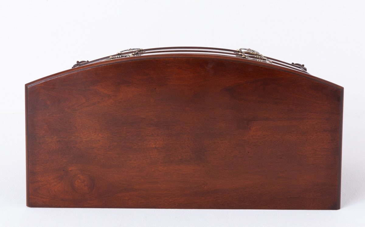 Mahogany Bow Front Chest of drawers.
