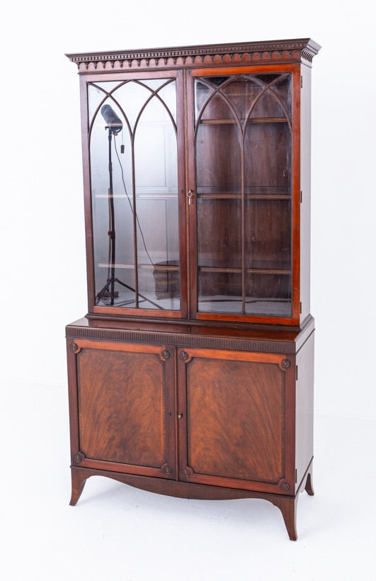 Georgian Revival Mahogany Bookcase