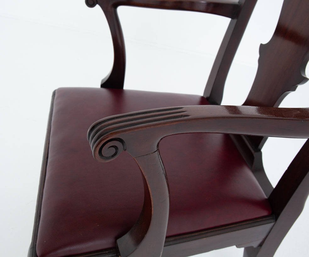 Set of 8 (6 + 2) Mahogany Queen Anne Style Dining Chairs