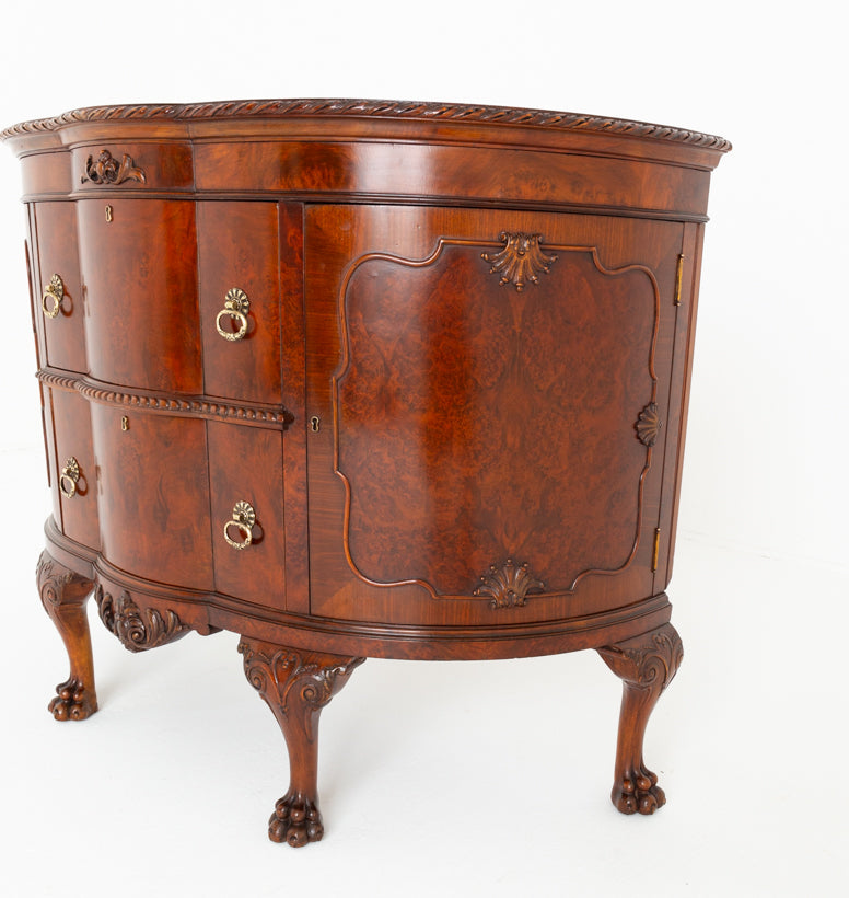 Good Quality Walnut Chippendale Style Side Cabinet