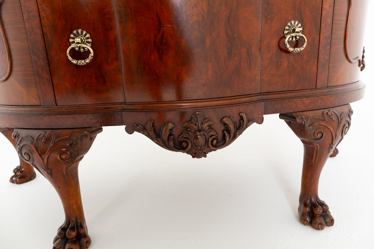 Good Quality Walnut Chippendale Style Side Cabinet