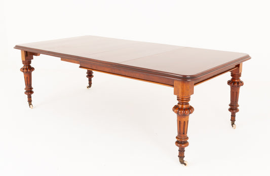 Victorian Mahogany 2 Leaf Extending Dining Table Carved Legs