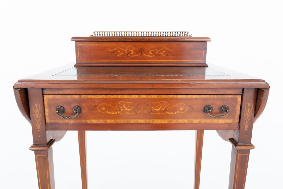 Pretty Sheraton Revival Mahogany Ladies Writing Table