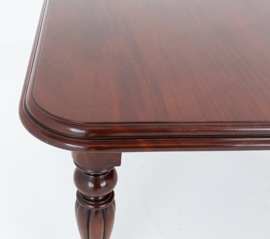 Victorian Style Mahogany Extending Dining Table