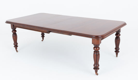 Victorian Style Mahogany Extending Dining Table