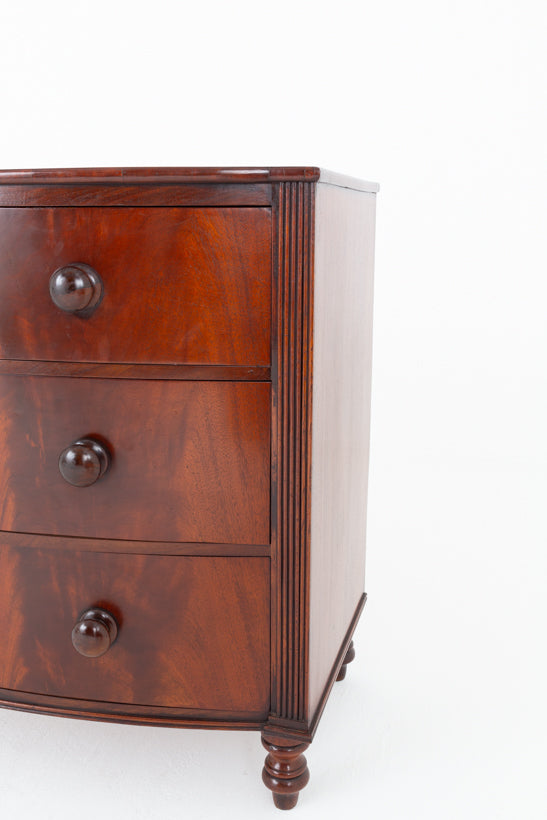 Regency Mahogany Bow Fronted Chest of Drawers