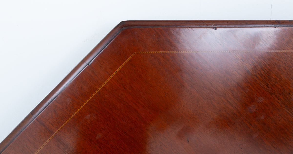 Large Victorian Mahogany Octagonal Centre / Dining Table