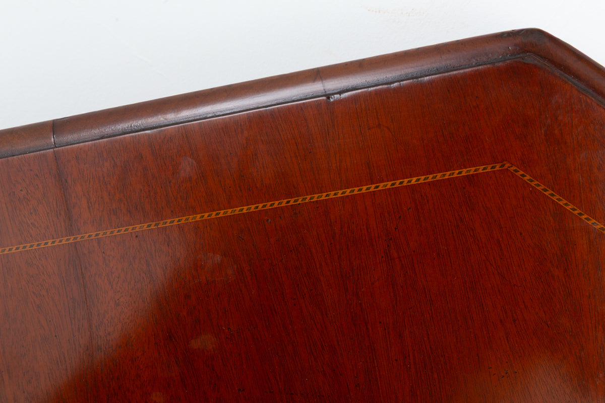 Large Victorian Mahogany Octagonal Centre / Dining Table