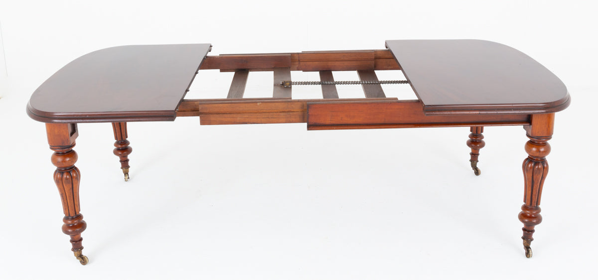 Early Victorian Mahogany Extending Dining Table with Fluted Legs