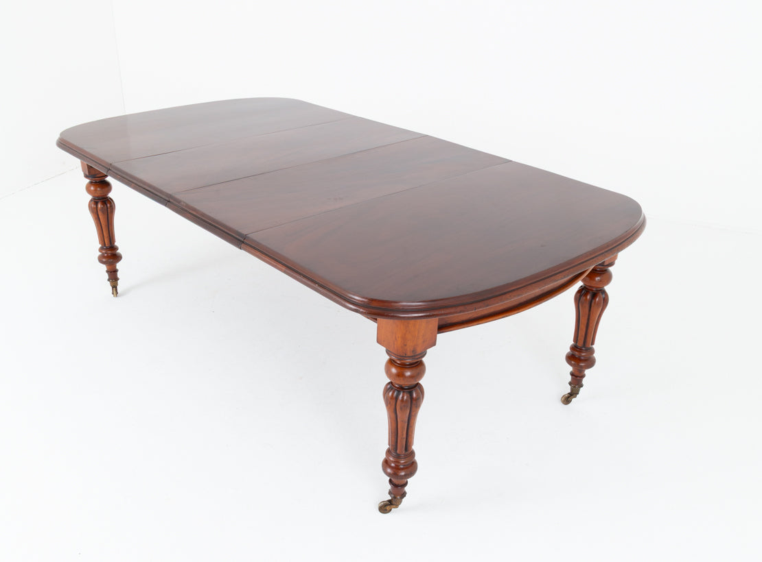 Early Victorian Mahogany Extending Dining Table with Fluted Legs