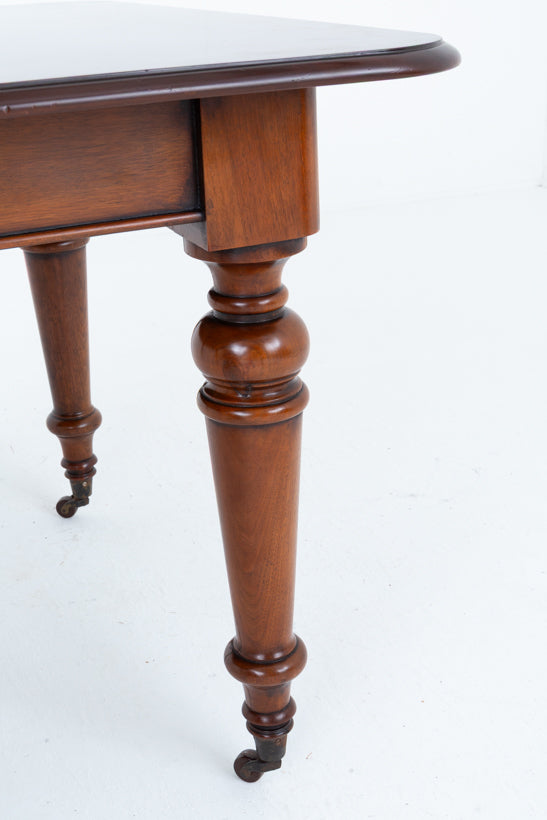 Victorian Mahogany 2 Leaf Extending Dining Table