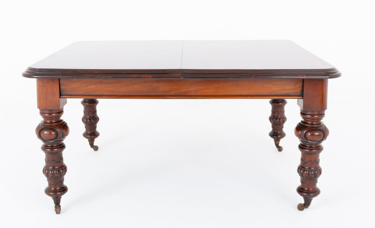 Victorian Mahogany 2 Leaf Extending Dining Table