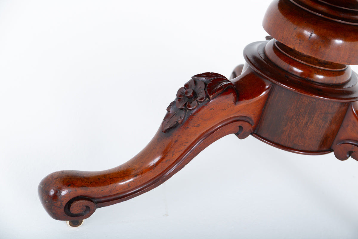 Victorian Mahogany Circular Dining Table