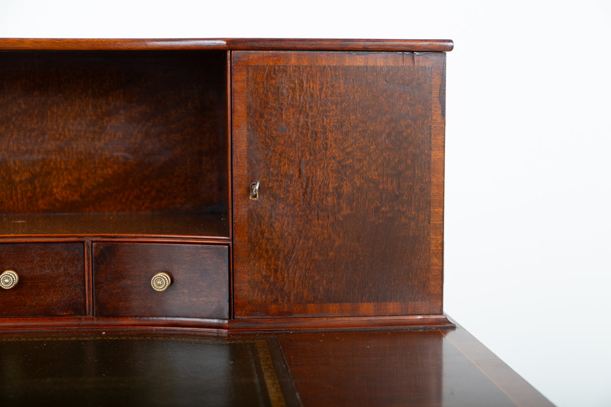 Pretty Mahogany Bonheur du Jour