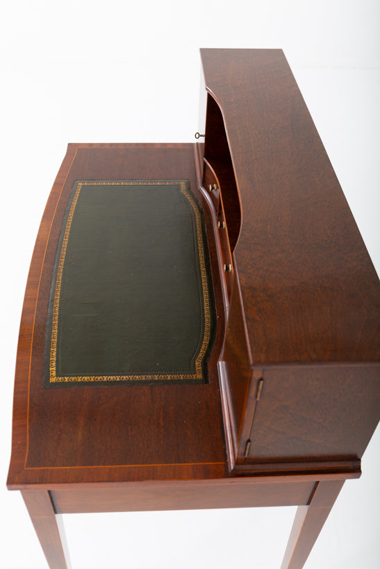 Pretty Mahogany Bonheur du Jour