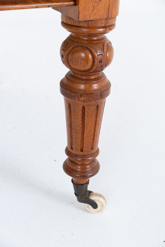 Blonde Oak Victorian Extending Dining Table
