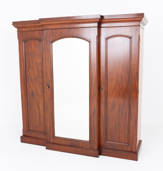 Victorian Mahogany Gentleman's Wardrobe