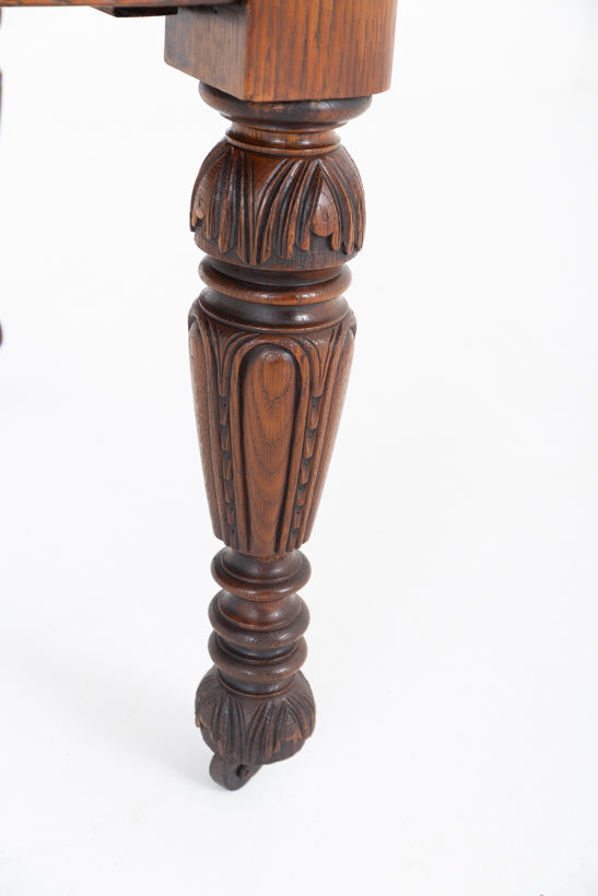 Victorian Oak 2 Leaf Extending Dining Table