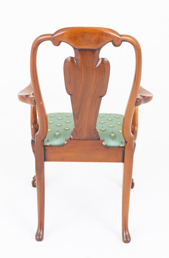 Set of 8 ( 6 + 2 ) Burr Walnut Queen Anne Style Dining Chairs.