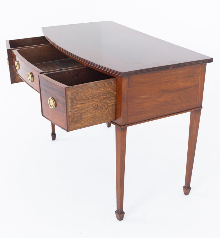 Georgian Mahogany Sideboard of small proportions