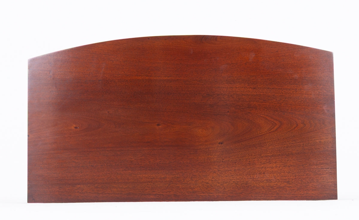 Georgian Mahogany Sideboard of small proportions