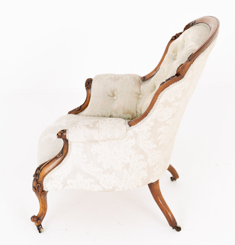 Victorian Mahogany Cabriole Leg Chair
