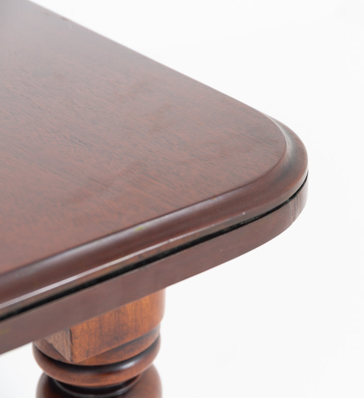 Victorian Mahogany 2 Leaf Extending Dining Table