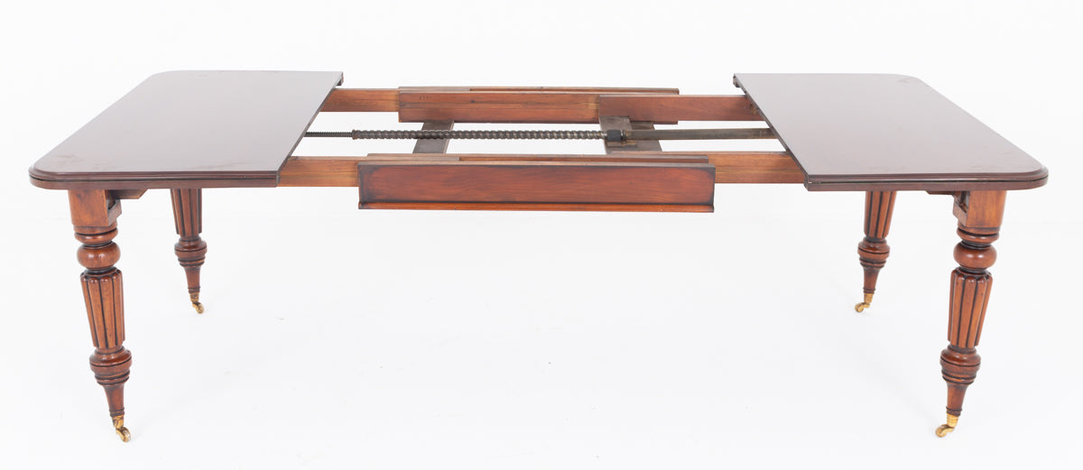 Victorian Mahogany 2 Leaf Extending Dining Table