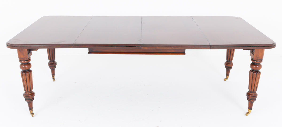 Victorian Mahogany 2 Leaf Extending Dining Table