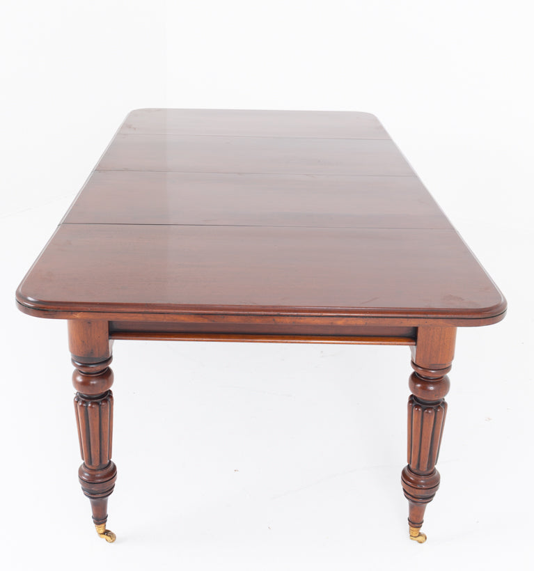 Victorian Mahogany 2 Leaf Extending Dining Table