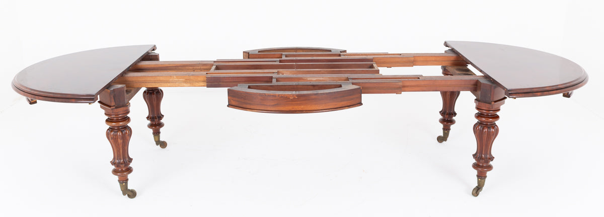 Large Victorian Mahogany Extending Dining Table