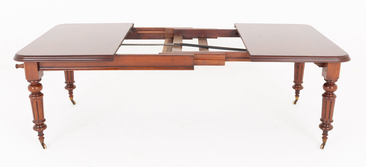 Victorian Mahogany Extending Dining Table